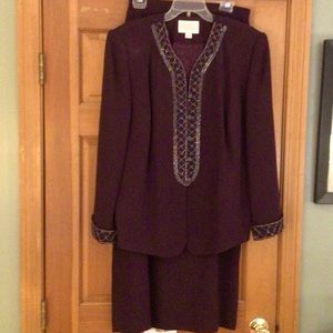 Stunning Valerie Stevens II ensemble.  Size 18 W